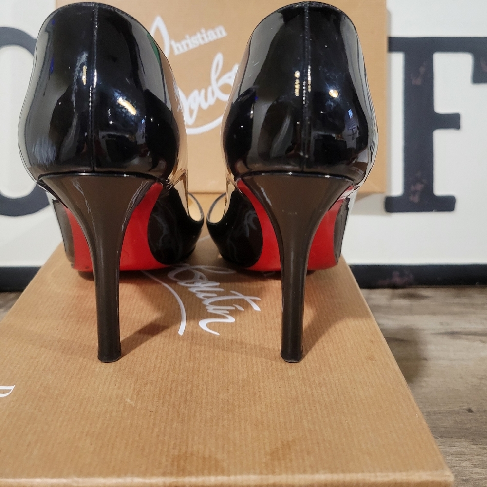 Christian Louboutin size 36 in black